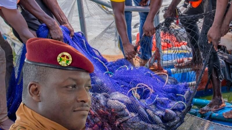 Burkina Faso / Autosuffisance alimentaire : L’élevage de poissons en cages flottantes, un pilier de la vision du Président Ibrahim Traoré