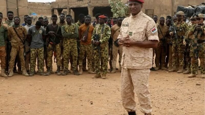 Burkina Faso : La montée en puissance des Forces combattantes sous le commandement suprême du Capitaine Ibrahim Traoré