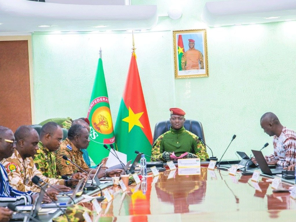 Burkina Faso : Le Conseil des ministres acte des décisions clés autour de la mémoire, de la justice et de la nationalité